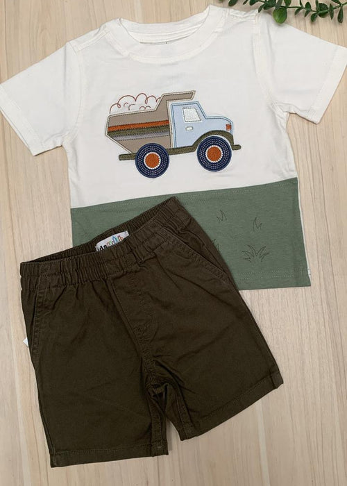 Conjunto bermuda y camiseta