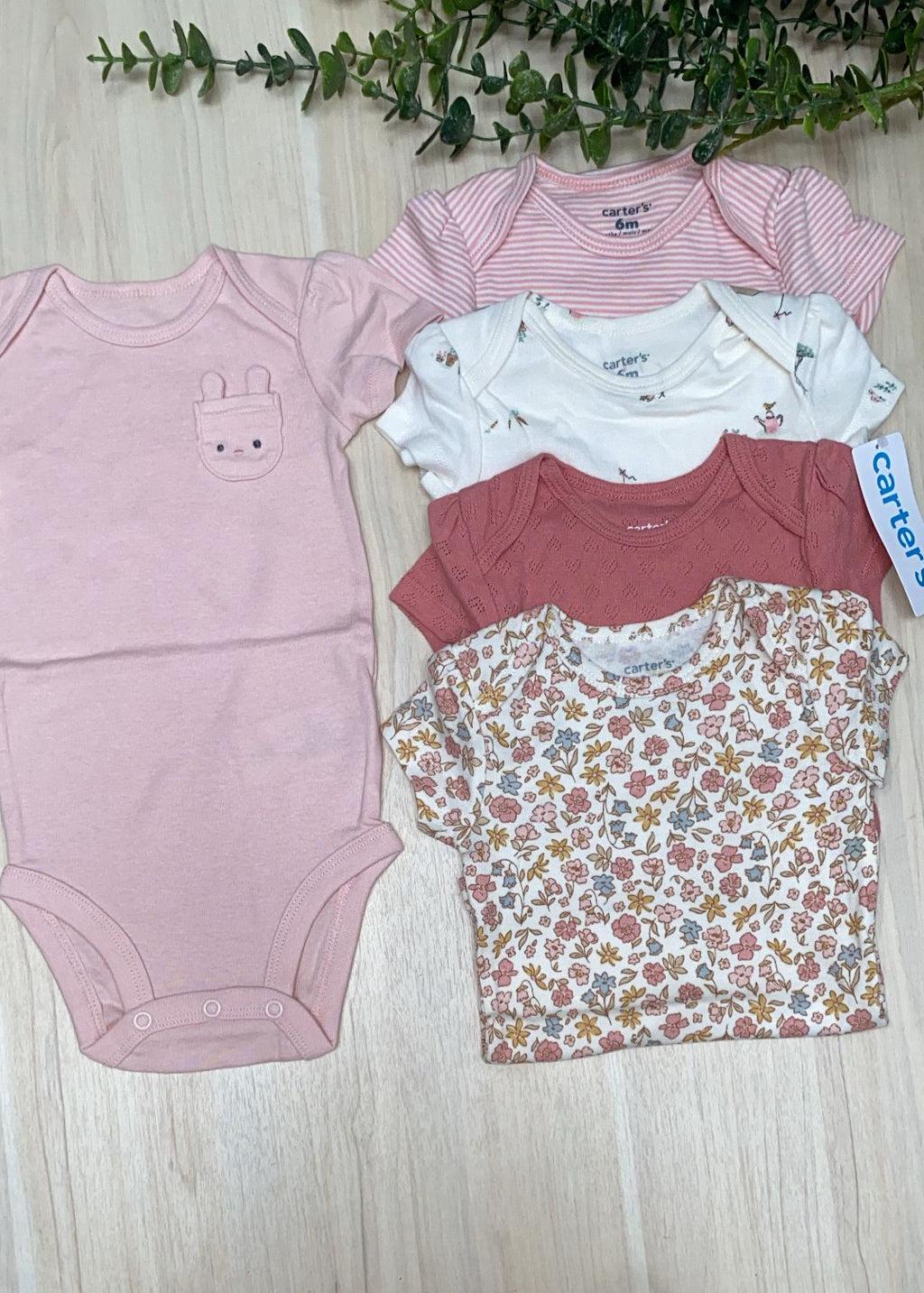 Set de 5 piezas Conejito y flores